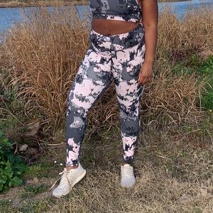 Cute Grey and Pink Athletic leggings